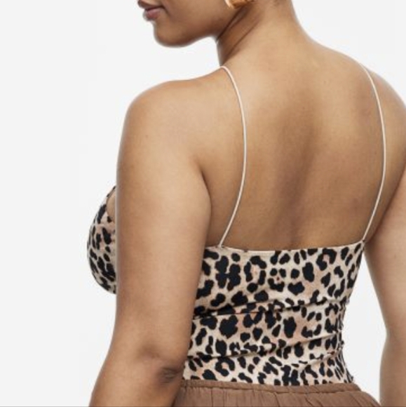 🐆 H&M Leopard Print Bodysuit - Picture 2 of 5